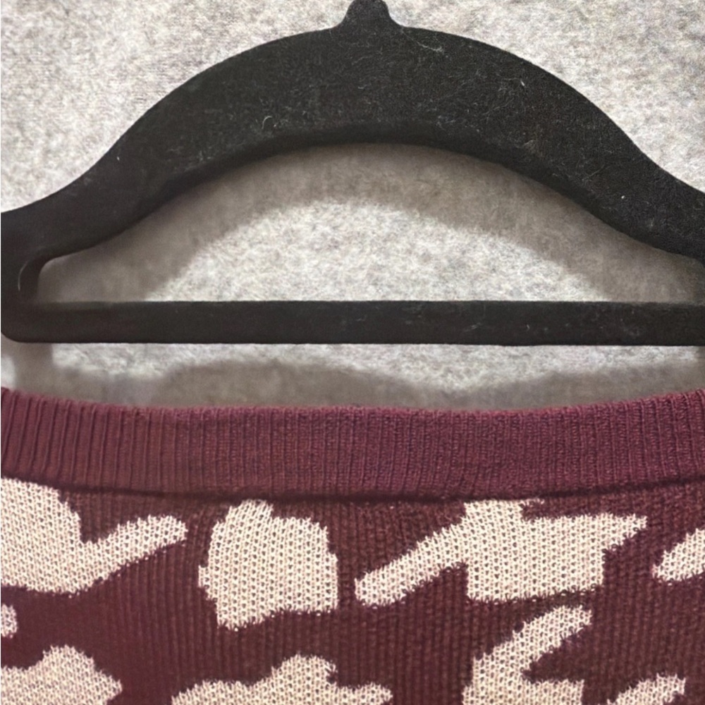 Ann Taylor Factory Maroon and Beige Knit Houndstooth Sweater - Picture 6 of 8